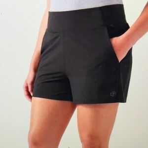 Athleta Brooklyn Featherweight Pull on Black Shorts Sz8 NWOT
